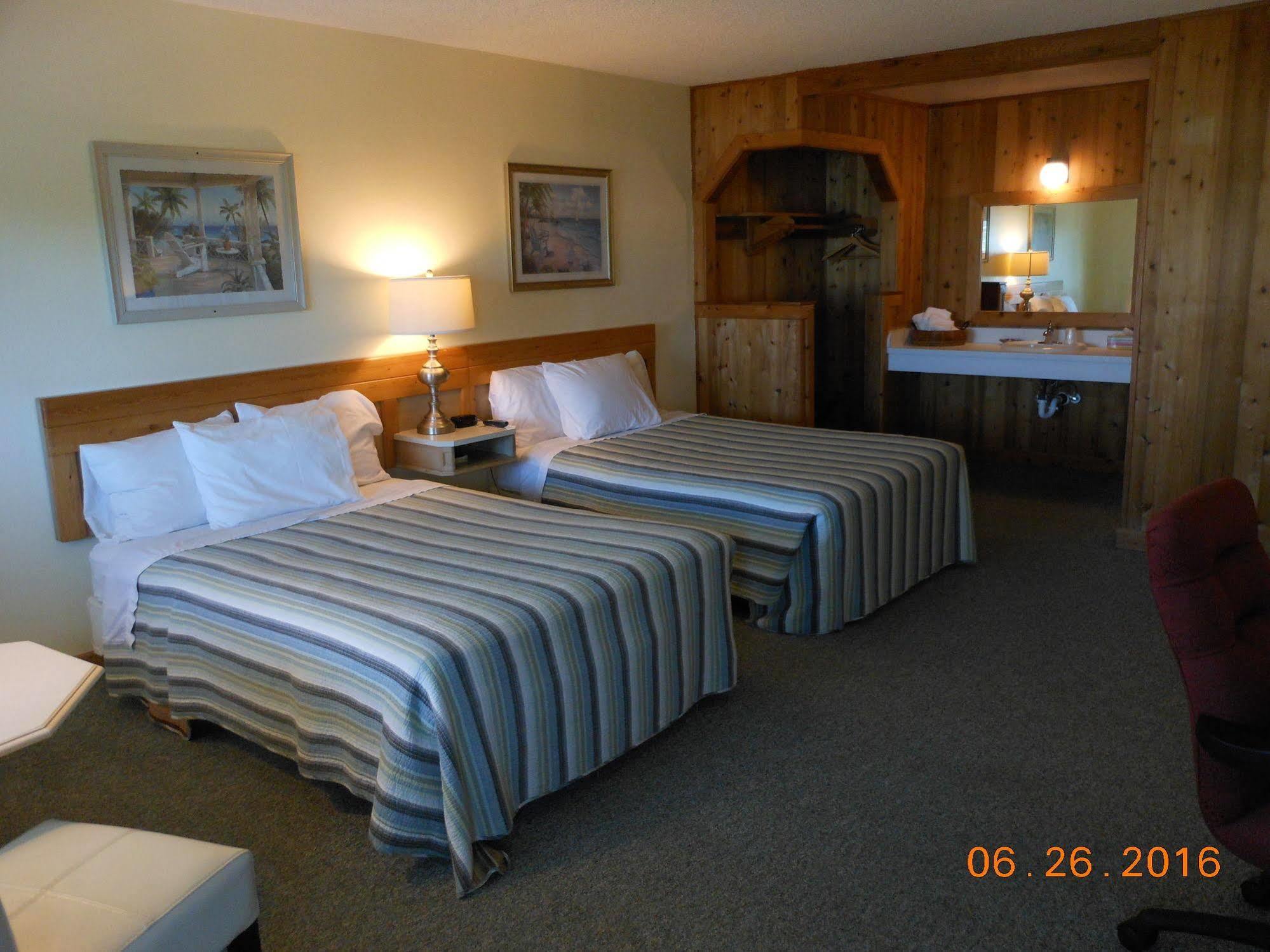 Cape Pines Motel バクストン エクステリア 写真